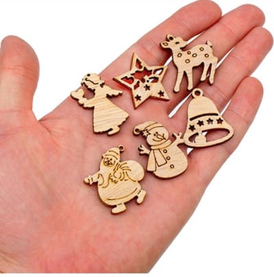 Kerstboomhangers -houten kerstboomhangers -scrapbooking -kerstornamenten -mini -kerstboom hanger hout -mini kerstboom hangers - Kerstboom Versiering - Set 50 stuks – Hout – kerstversiering – kerst - feestdagen