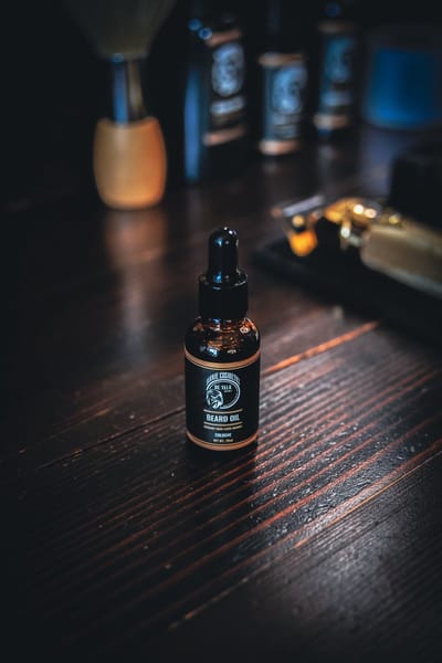 Barnie Cosmetics® Barnie olie - baard olie - baard verzorging - baard parfum - baardolie voor kort en lange baard - gemaakt voor echte mannen - 30ml