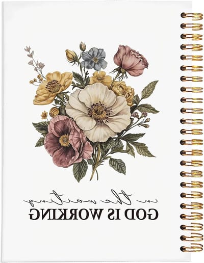 Bijbel Journal - Christelijk Notitieboek - Bijbelstudie Notities - Vintage Bloem Design - A5 5.5x8.3 Inch - God Werkt