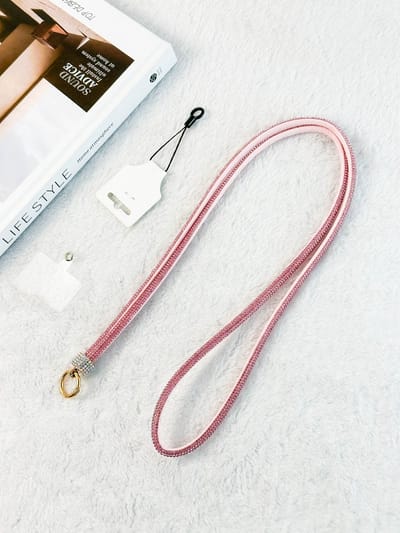 Ntech Telefoonkoord Kristal Roze - Verstelbare Telefoonketting 1.2m - Universeel Koord Geschikt voor samsung , iPhone, Moto, LG, xiaomi, Telefoon