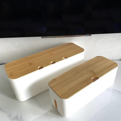 Organiseer je kabels met deze set van 2 kabelopbergdozen in wit, 36 cm x 13 cm x 13.5 cm, ideaal voor een opgeruimde werkplek en thuis.