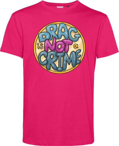 T-shirt Drag Is Not A Crime | Gay pride shirt kleding | Regenboog kleuren | LGBTQ | Roze | maat XS