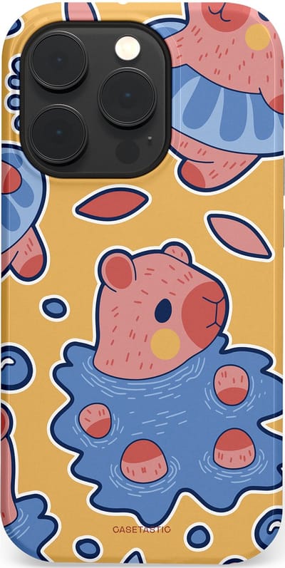Casetastic Hoesje Geschikt voor Apple iPhone 14 Pro Magsafe - Stijlvolle Beschermende Duo-layer Case - Capibara plons