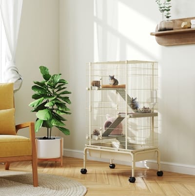 MEUNIQ kleintierkooi met 4 niveaus, 69 x 44 x 120 cm, met platforms, hellingen, voerbak, drinkfles en wielen, voor knaagdieren, beige