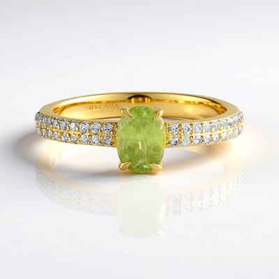 Cavill - Zilveren Ring met Ovale Sfeen 0,757ct en 40 Zirkonia's 925 Sterling Zilver Verguld - Elegante Edelsteenring Dames - Luxe Accessoire