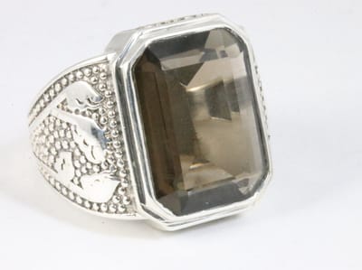Zware bewerkte zilveren ring met rookkwarts - maat 19