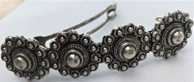 Zeeuws Meisje - Haarspeld Haarclip Zeeuwse knopen verzilverd, met superieure kwaliteit speld Made in France 8 cm