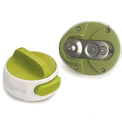 Blikopener/flesopener - Duurzaam en roestbestendig - Multifunctioneel keukengereedschap, draagbaar en gemakkelijk te gebruiken, kleine blikopener met automatische klem, wit/groen, klein formaat