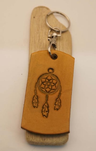 Leren sleutelhanger dromenvanger beige - dreamcatcher sleutelhanger - leather keyring dreamcatcher - zwarte leren sleutelhanger - indiaanse sleutelhanger - dames, heren sleutelhangers