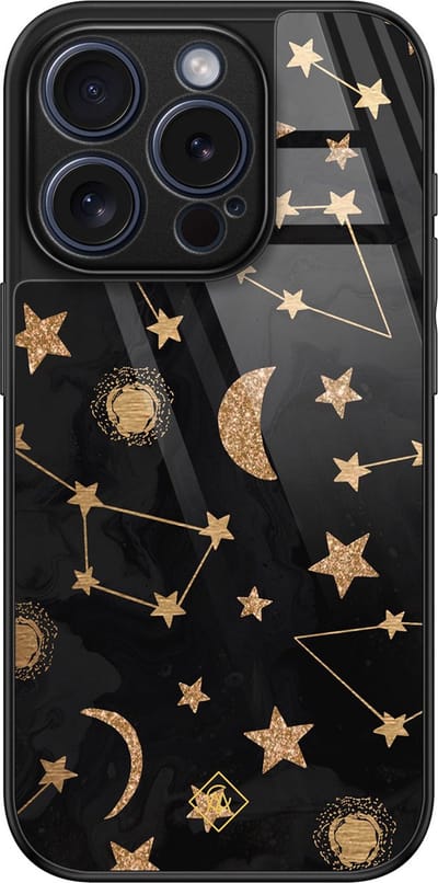 Casimoda® hoesje - Geschikt voor iPhone 15 Pro - Counting The Stars - Luxe Hard Case Zwart - Backcover telefoonhoesje - Goudkleurig
