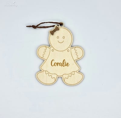 [Nice Little Thing] - Kerstbal Peperkoekenfiguur met Naam - meisje