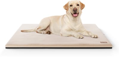 Knuffelwuff orthopedische knuffelzachte hondenmat Berrith van zacht imitatiekonijnenbont 60x40 cm beige