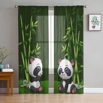 Baby Panda Zittend Tussen Bamboe Stam Tule Transparante Gordijnen voor Woonkamer Slaapkamer Keuken Decoratie Voile Organza Gordijnen 135W x 114H(cm)