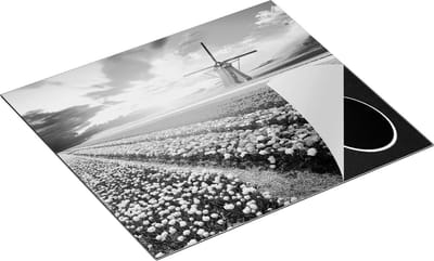 Chefcare Inductie Beschermer Kleurrijke Bloemenveld met een Windmolen - Zwart Wit - 60x50 cm - Afdekplaat Inductie - Kookplaat Beschermer - Inductie Mat