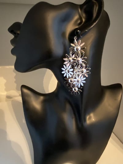 Bloemdruppel oorbellen | | Make up | Parfum | Moederdag | Verjaardagscadeau| Cadeautje| Valentijnsdag| Kado | sieraden | vaderdag | oorbellen | oorsieraden