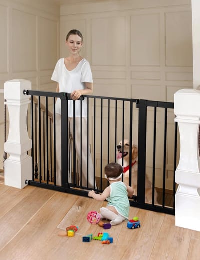 JGS® - Veiligheidshek voor Trap, 76cm Hoog, Verstelbaar 75-131cm, Automatisch Sluiten, Kind- en Huisdiervriendelijk (Zwart)-