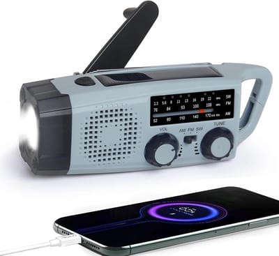 Noodradio - Noodpakket Oorlog - Draagbare Radio - Powerbank Zonneenergie - Transistor Radio