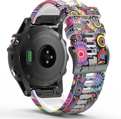 Stravo Siliconen Sportbandje met Patroon – QuickFit 22mm Garmin Horlogeband – Geschikt voor Garmin Fenix 6 (Pro) / Fenix 7 (Solar) / Epix Gen 2 / Pro 47mm / Forerunner 745 - 935 - 945 - 955 - 965 - 970 / Quatix 7 - 8 / Fenix 8 (Pro/E) - Zwart