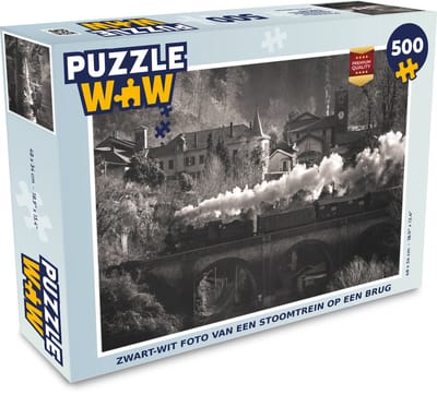 Puzzel Zwart-wit foto van een stoomtrein op een brug - Legpuzzel - Puzzel 500 stukjes