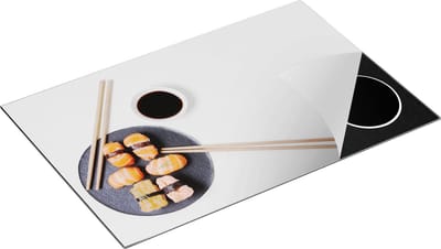 Chefcare Inductie Beschermer Sushi met Stokjes op een Witte Achtergrond - 80x50 cm - Afdekplaat Inductie - Kookplaat Beschermer - Inductie Mat