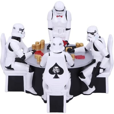 Nemesis Now - Star Wars - Stormtrooper Poker Face Diorama 18.3cm