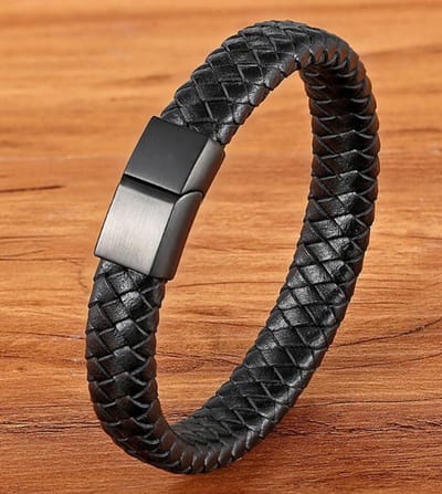 *** Armband voor Mannen - Zwart Gekleurd Staal & Zwart Leer - 21 cm - Perfect Cadeau voor Hem & Haar - van Heble® ***
