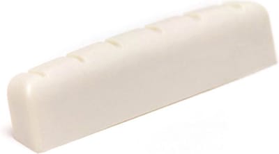 Graph Tech PQ-M644-00 Akoestische Gitaarkam voor Martin - TUSQ, Geanimeerde Onderkant