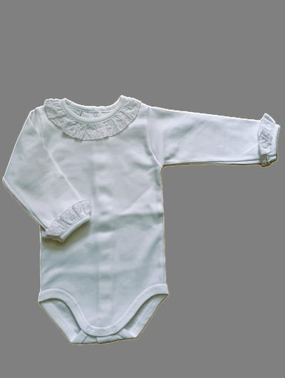 Babidu Romper / Body | creme | lange mouw | met schattig geborduurd ruche langs hals en mouwen | 1191 | 9 maand | maat 74