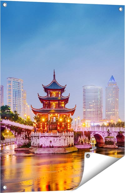 Gards Tuinposter Rivier bij Stad Guiyang in China - 60x80 cm - Tuindoek - Tuindecoratie - Wanddecoratie buiten - Tuinschilderij