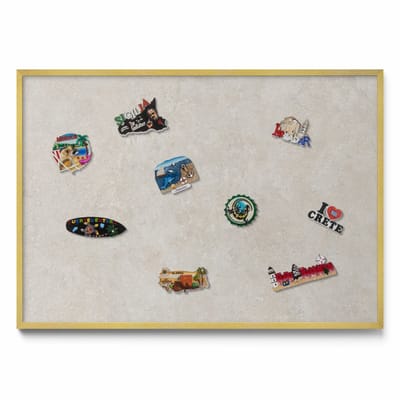 Tulup Magneetbord met Gouden Frame - Romig Magneetbord in Stijlvolle Kleuren - 100 cm x 70 cm - Subtiele zandsteentextuur - Magneetbord met Effen Frame - Magnetisch Bord Decoratief - Magneetbord Multifunctioneel
