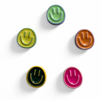 TLVX 5 stuks kleine Smileys Magneten 3D / Leuke Koelkast Magneten / Vrolijke Foto magneten / Smile Whiteboard magneten / Speel- en Leer Magneten / School / Boodschappenlijst / Notitie / Memo bord / Kantoor / Schoolbord / Magnetisch / Kleur Magneetjes