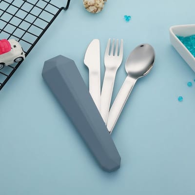3-in-1 reisbestek met etui - Herbruikbaar kampeerbestek - Draagbare vork-, lepel- en messenset - Gemaakt van roestvrij staal - Geschikt voor lunches, picknicks, school en op het werk (Polar Night Blue - 16x3,4cm)