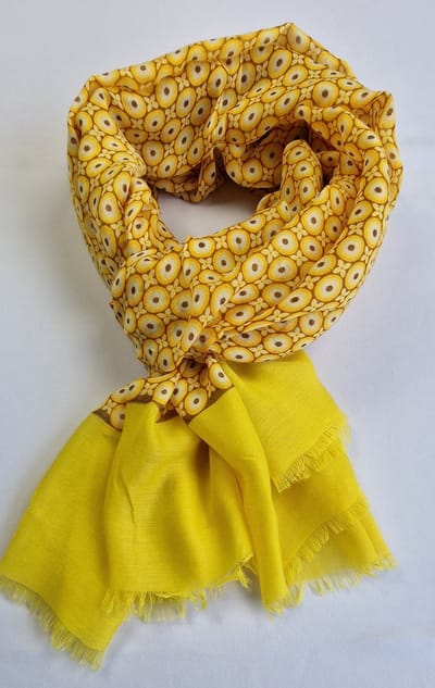 Vlotte dames sjaal in 4 kleuren / 50 % katoen met 50% viscose