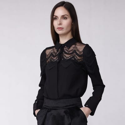 Geschulpte rand kanten shirt