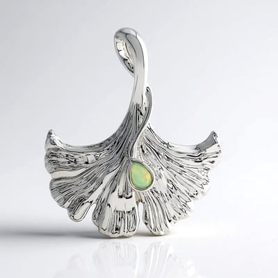 Cavill - Zilveren Hanger met Welo-opaal 0,228 ct - 925 Sterling Zilver Geplatineerd - Elegant Ginkgoblad Design - Peervormig Sieraad Dames