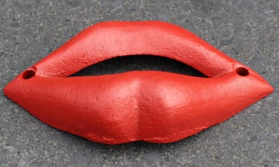 Flessenopener gietijzer mond rood per 3 stuks