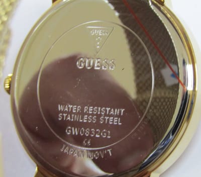 Guess Tucker Quartz Analoog Horloge Goudkleurig Kast Gemaakt Van 100% Roestvrij Staal En Een Armband Van 100% Roestvrij Staal 40 GW0832G1