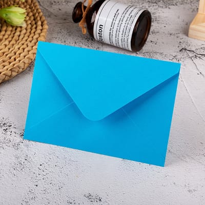 Verpakking van 50 mini-enveloppen van kraftpapier – klein formaat 16x11 cm, perfect voor visitekaartjes, cadeaus, zaadpakketjes, sieraden en kleine aandenkens, Meerblauw