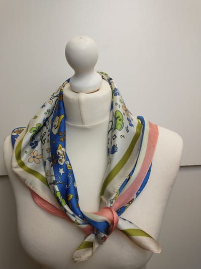 Vierkante dames sjaal Wies fantasiemotief beige olijf groen wit blauw geel zwart abrikoos bruin
