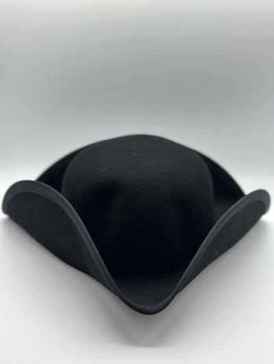 Driesteek hoed handgemaakt van lana wol - maat 60 - Piratenhoed - Tricorn hoed -