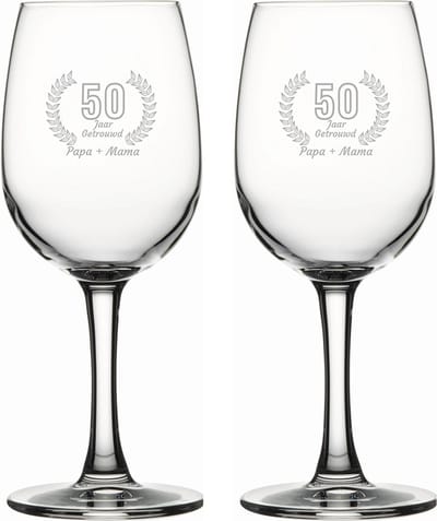 Gegraveerde set witte wijnglazen 26cl Papa + Mama 50 jaar getrouwd