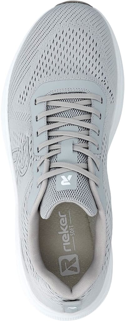 Sneakers met veters