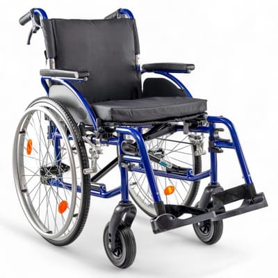 Rolstoel Plaza PL5 – Lichtgewicht aluminium – Blauw – Zitbreedte 45 cm – 13,9 kg – Compact opvouwbaar – Lekvrije PU-banden – Quick-release wielen – Handremmen – Opklapbare armleuningen – Inclusief zitkussen