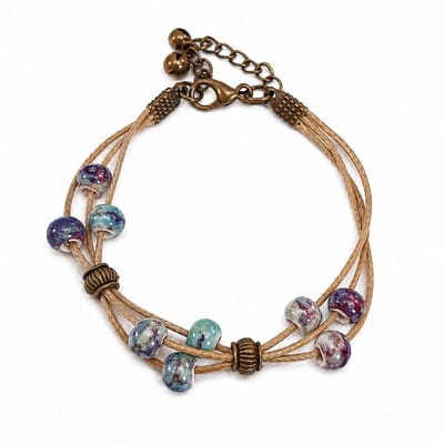 Engravia by Derya – Dames Armband met Keramische Kralen – Bohemian Vintage Stijl – Verstelbare Meerstrengs Armband – Cadeau voor Haar