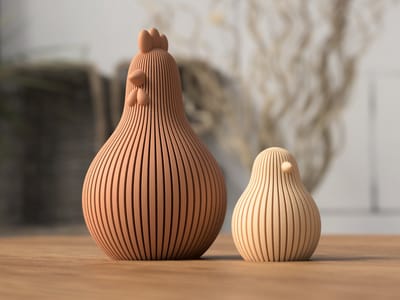 Decoratieve Paaskippen - Kip en Kuiken - 13 en 6 cm - JM Woods - 3D geprint - Paasdecoratie - Modern en Stijlvol - Decoratie - Home – Chicken