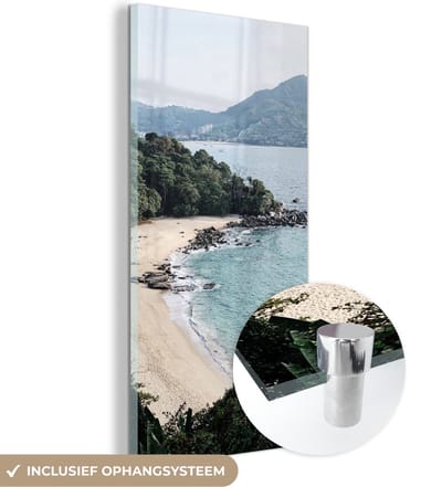MuchoWow® Glasschilderij 60x120 cm - Schilderij acrylglas - Strand - Zomer - Bomen - Zee - Foto op glas - Schilderijen
