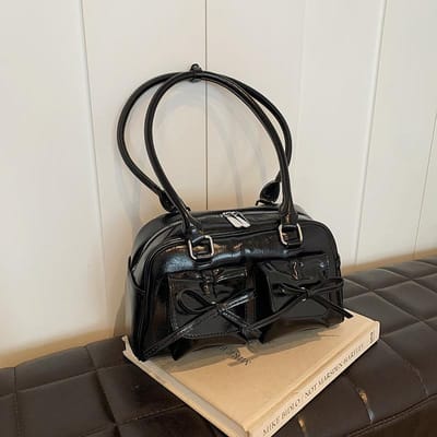 Rode Strik Zoet Cool Motorfiets Tote Bag Nieuw Éénschouder Bowling Kussen Tas Vierkant Okseltas Dames beige
