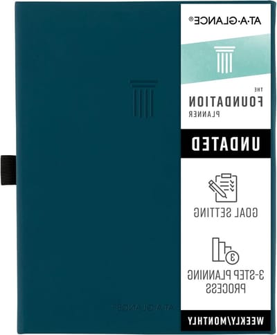AT-A-GLANCE Foundation Planner, ongedateerd inspiratiedagboek, doelen stellen, voortgang bijhouden, gewoonten creëren, wekelijks en maandelijks, klein, 5-3/4" x 8-1/4", blauw (FD-200-20)