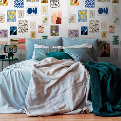 Fotobehang Profhome 398201-GU vliesbehang hardvinyl warmdruk in reliëf glad met grafisch patroon mat wit blauw rood geel 1,59 m x 2,8 m