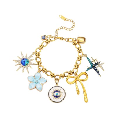 Handgemaakt Enchanted Essence Multi Charm Armband - 18k Verguld - Roestvrij staal - Bedelarmband - Nikkelvrij - Armband dames - Waterproof - Sieraden voor vrouwen - cadeau